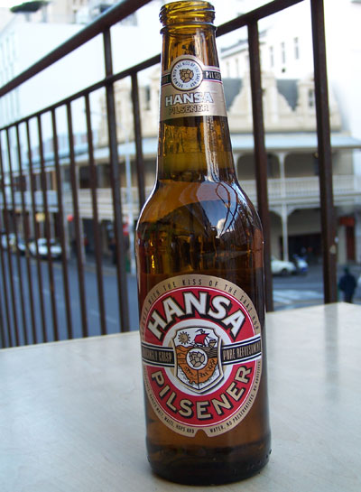 Cerveza surafricana Hansa