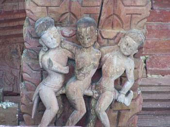 Friso erótico en Kathmandu